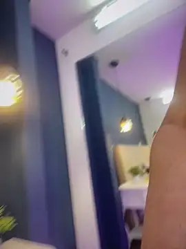 Jadee 01 online show from April 15, 11:27 pm