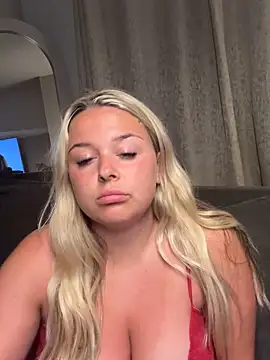 Goldieluxe online show from June 6, 10:38 pm