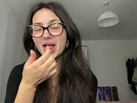 Ellamay06 online show from March 28, 9:14 pm