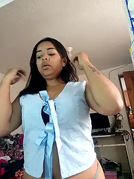 Babyfull lips online show from March 17, 2:10 pm