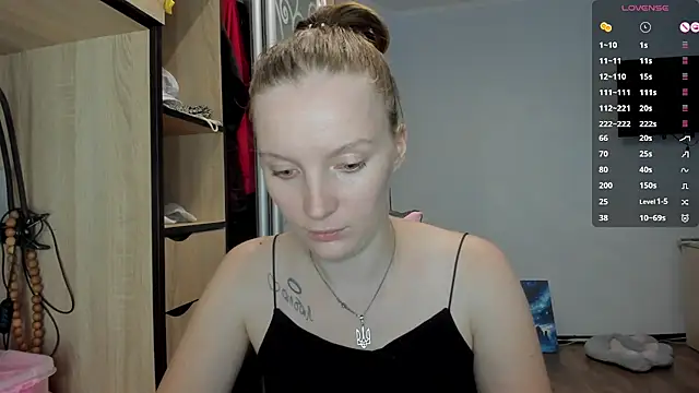 Mary Blu online show from September 22, 2:04 pm