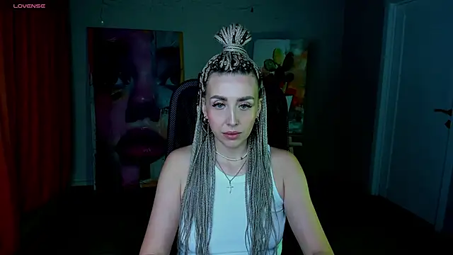 MonicaRiley online show from June 20, 9:13 am