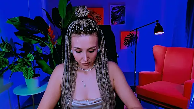 MonicaRiley online show from May 8, 10:29 am