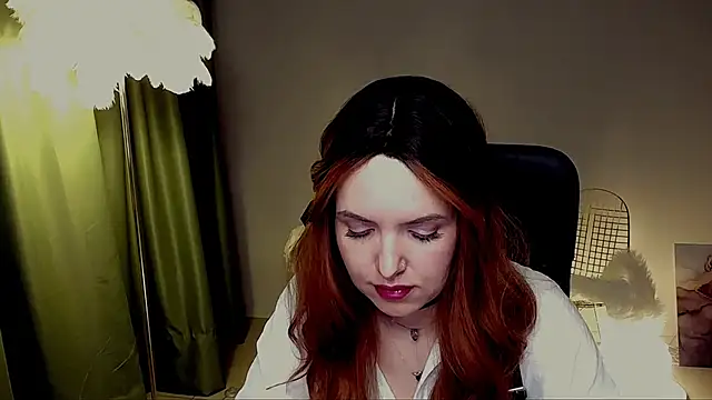 AliceSmite online show from May 12, 4:24 pm