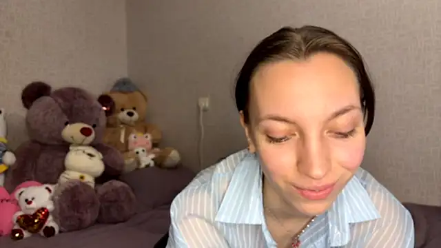 YangReifer online show from March 28, 8:19 pm