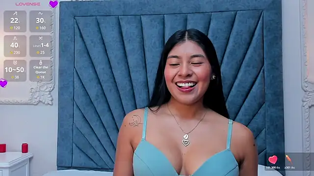 Leandra-Johnson online show from April 8, 1:57 pm