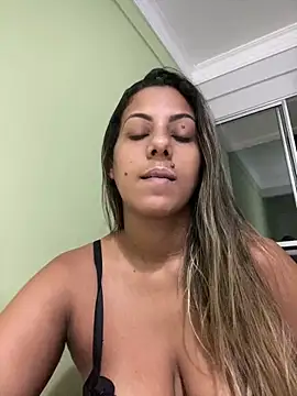 kifanyy online show from March 24, 4:07 am