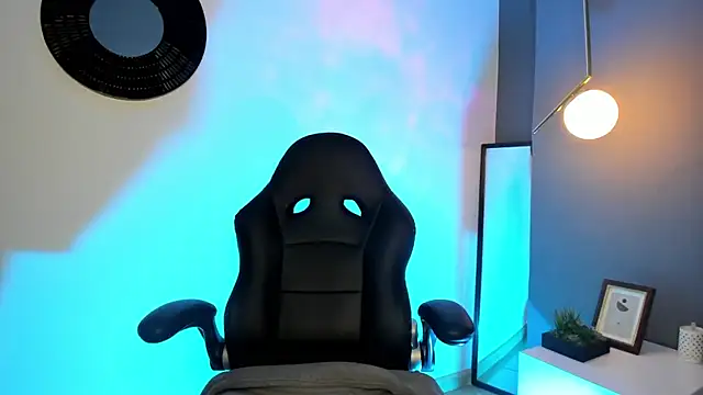 Naff eratu online show from April 3, 8:40 pm