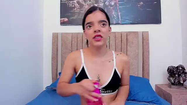 Thalia parkerr  online show from April 14, 12:27 pm