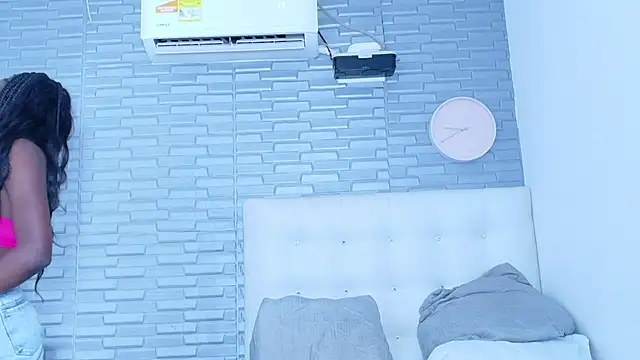 pervert shydoll1 online show from April 3, 3:15 am