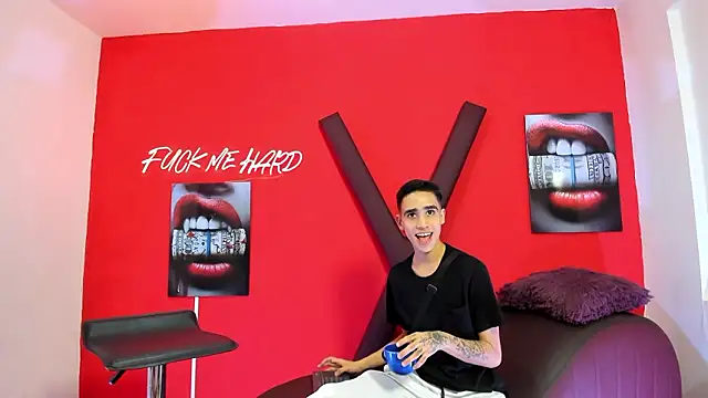 SKYN MAN online show from March 18, 1:32 am