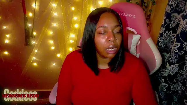Goddess MercedesRedd online show from June 27, 4:13 pm