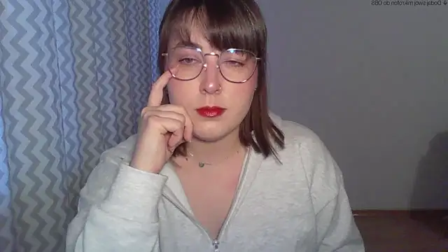 ClaraHard online show from April 22, 5:21 pm