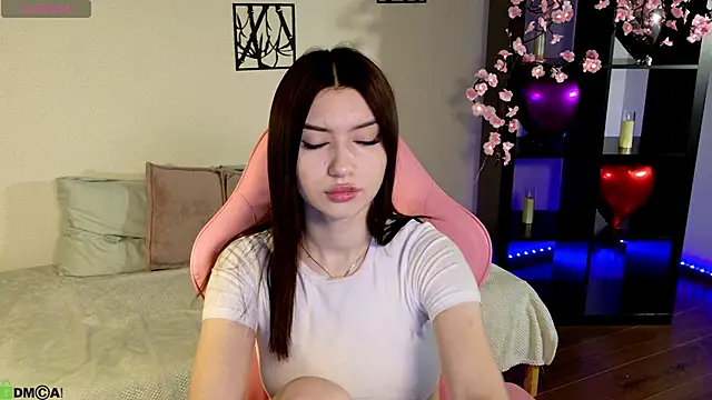 Sugar Kitten12 online show from April 13, 1:07 am