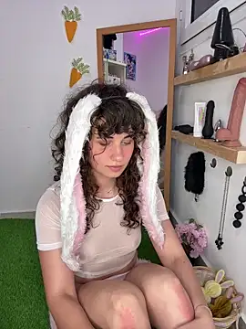 Alissa-Kissa online show from March 30, 6:40 pm