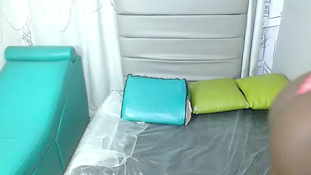 cruzsofiars707 online show from April 7, 11:56 am