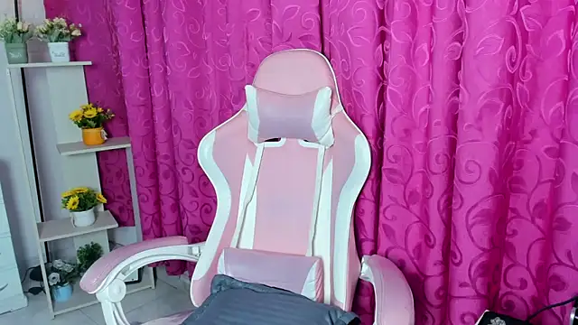 Ivy Brown  online show from March 28, 2:05 pm