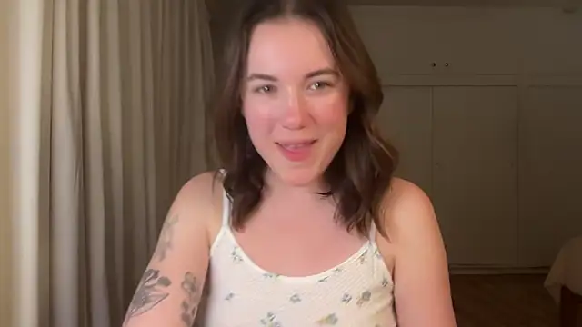 summerxo online show from March 10, 4:49 am