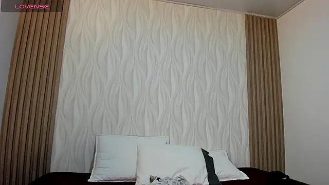 Onyx black1934 online show from March 12, 7:05 pm