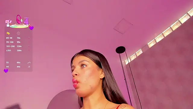 mia h  online show from April 18, 12:07 pm