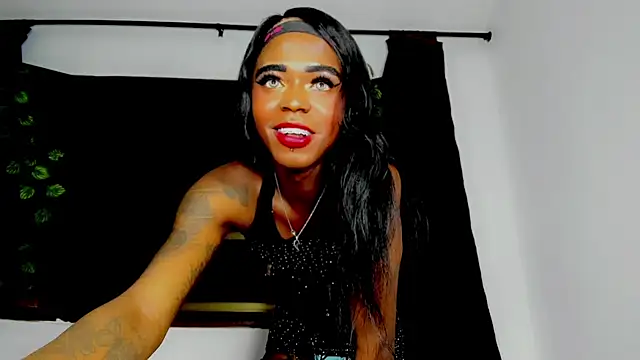 laaura dolll online show from April 9, 6:30 am