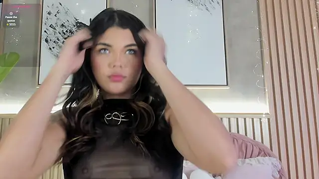 Mia Rosalie online show from April 30, 6:57 pm