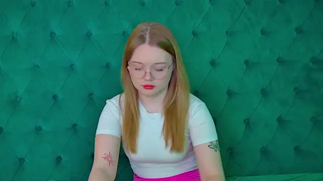 ElinaVale online show from April 23, 5:04 pm