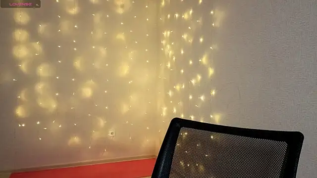 Sweet Pussy Girl online show from April 17, 11:34 am