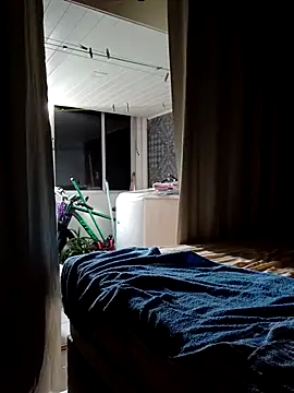 suzygleice online show from March 30, 8:08 pm