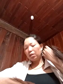 Yellow-pink online show from March 12, 2:09 pm