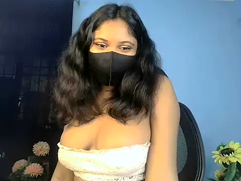 KASHISH SINGH  online show from April 15, 5:30 am