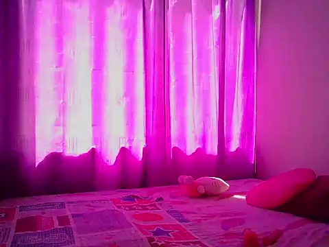 KattySquirtt online show from April 28, 6:56 pm