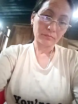 JenniferLovve01 online show from March 12, 5:43 am