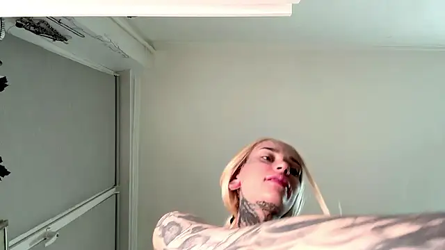 KizzieSherbert online show from March 12, 4:53 pm