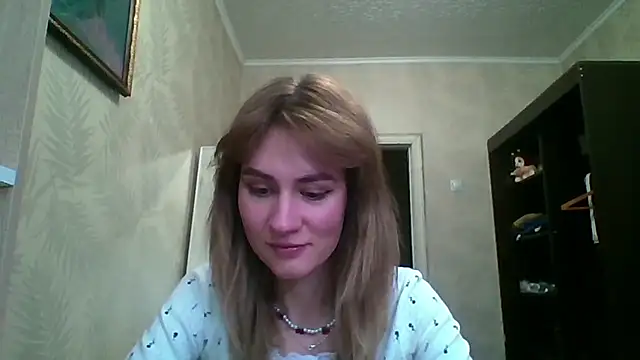 ElenoreHolguin online show from April 21, 9:05 am