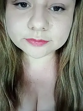 jennyyhottt online show from May 13, 6:52 am