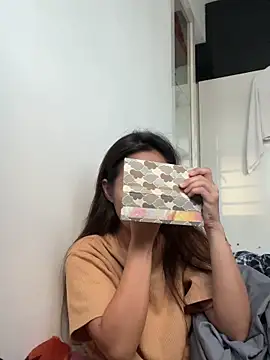 velvetveloura online show from March 13, 10:49 am