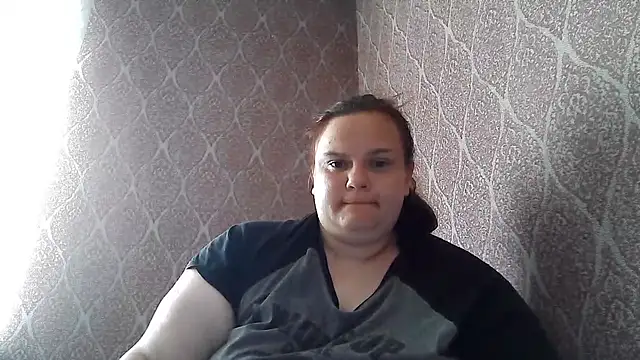 DollyGersonn online show from July 6, 5:24 am