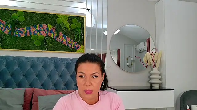 AnneRey online show from April 29, 7:33 am