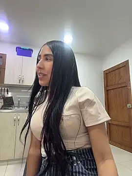 Mia M11 online show from April 9, 8:47 pm