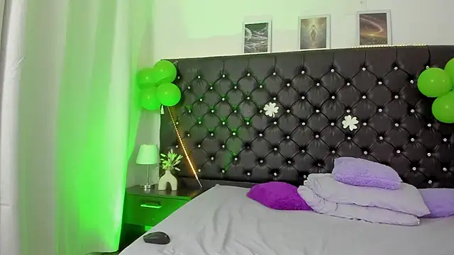 BellaRoge online show from March 18, 6:07 am