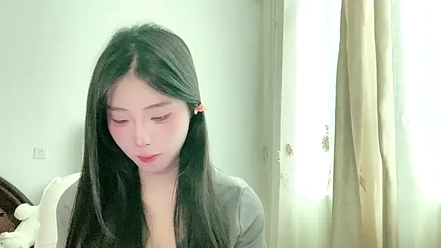 yiyibaby2026 online show from May 14, 2:39 am