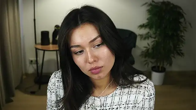 KendalHulse online show from March 11, 12:31 pm