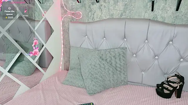 Sophia xoxo1 online show from April 22, 1:52 pm