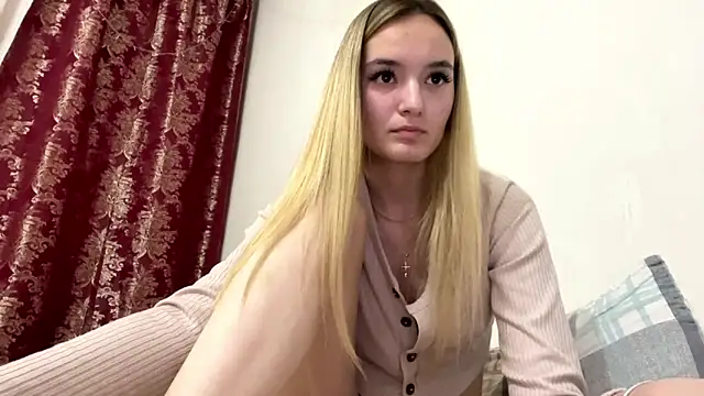 ReathaKiss online show from April 30, 5:40 pm