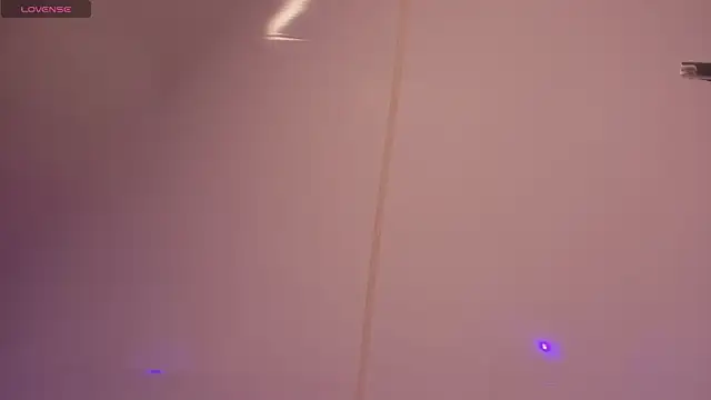 cuttie blondie online show from April 13, 11:11 am