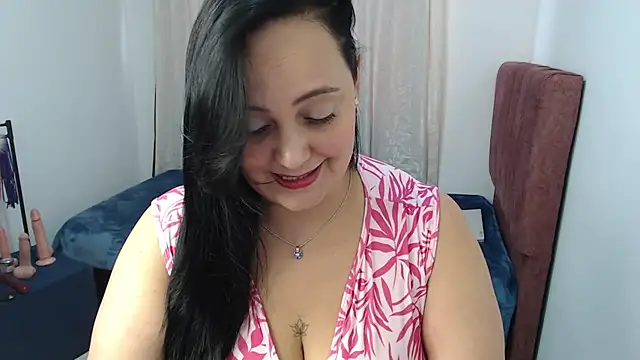 Veroniicabbw  online show from June 13, 1:41 pm