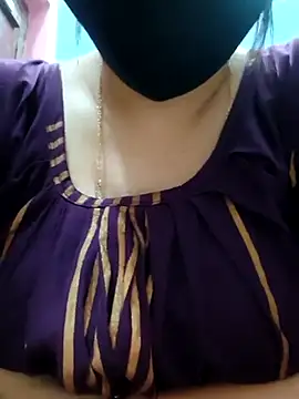 tulidas96778 online show from April 13, 10:38 am