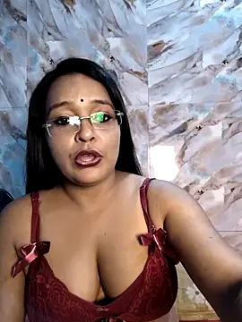 hornyrosy321 online show from April 17, 9:50 pm