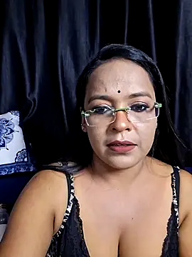 hornyrosy321 online show from June 9, 6:18 pm